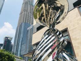 不銹鋼藝術(shù)雕塑